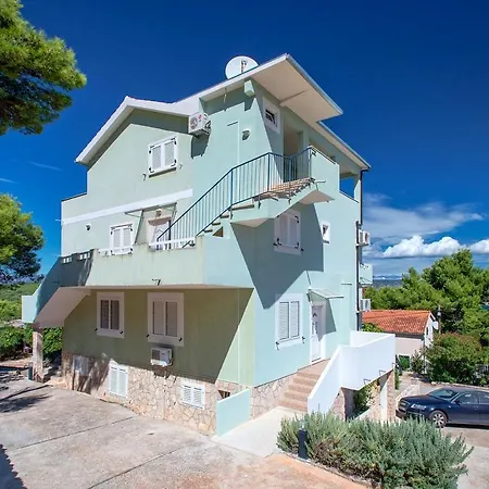 Maria Πανσιόν Jelsa (Hvar)